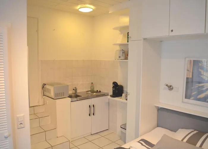 Av No.1 Homestay Dusseldorf